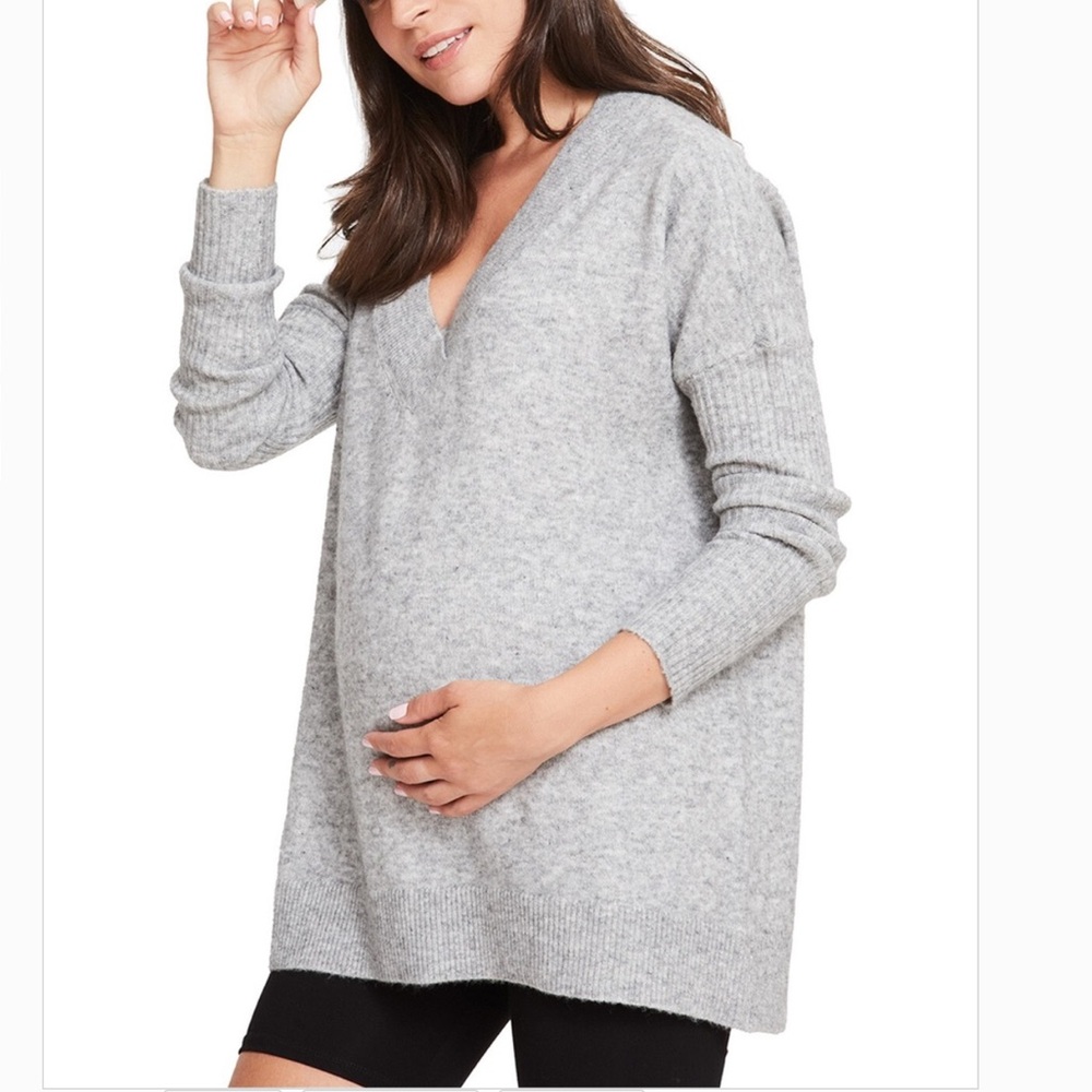 Hatch Light Gray V-Neck Women's Sweater